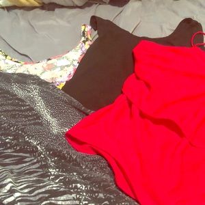 Summer tanks 4 for 1! All size Large!